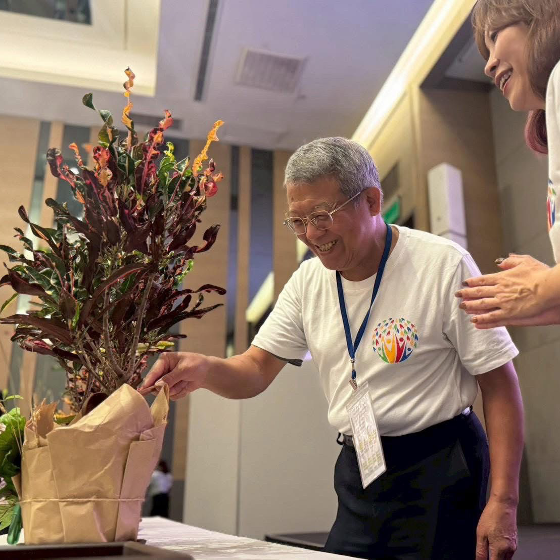 C2E2340B-8A11-4E53-9443-675D67AFDAFC